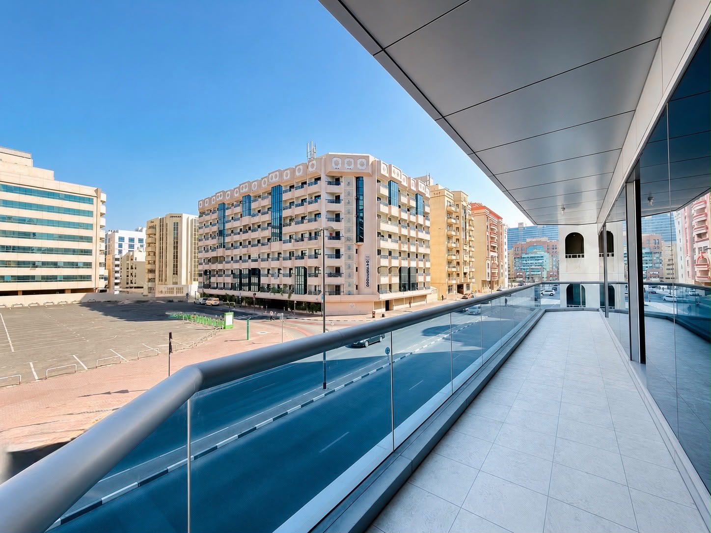 4 Bedroom Apartment for Rent in Al Mankhool, Dubai — image 1 of 22