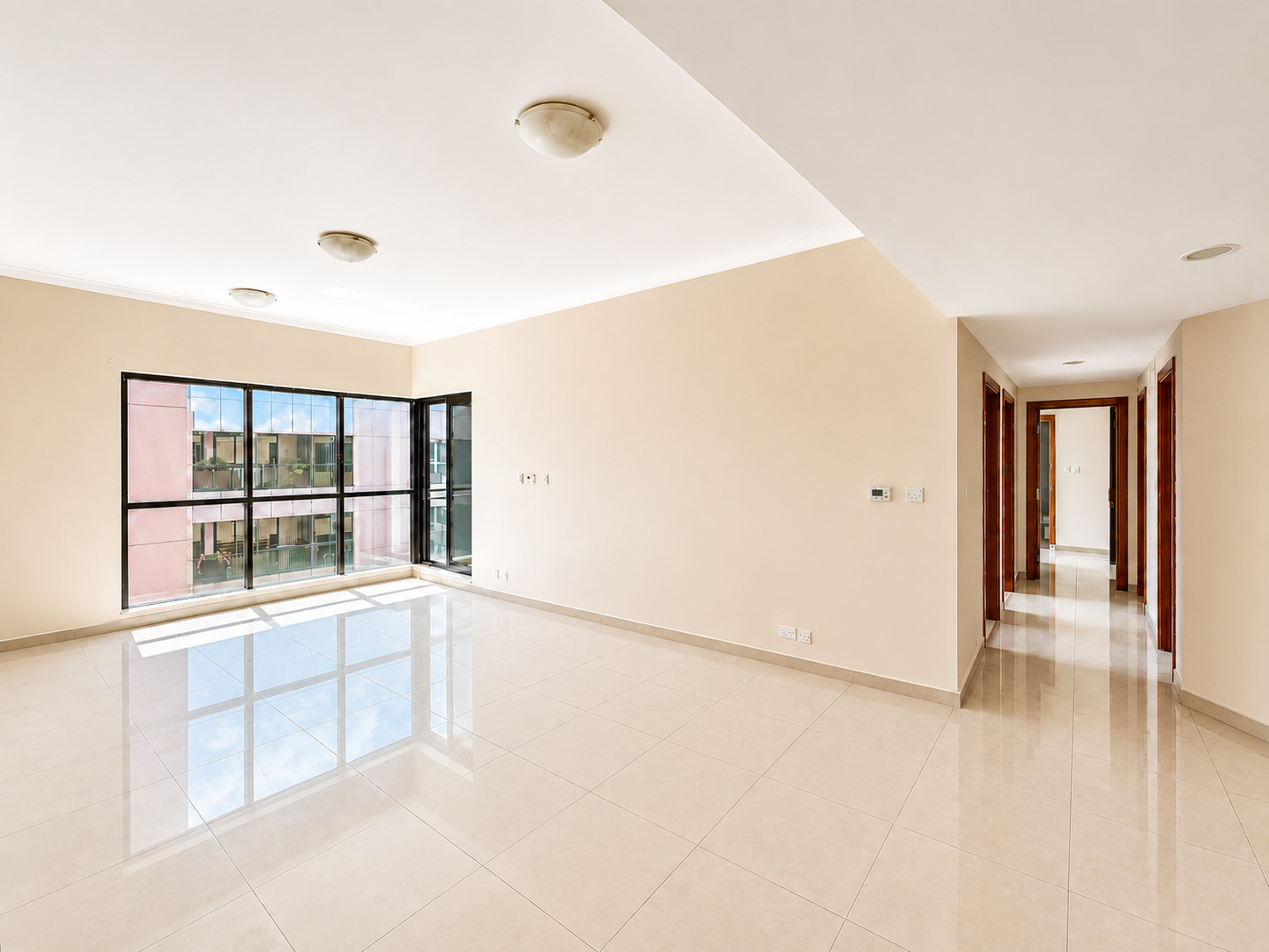 2 Bedroom Apartment for Rent in Al Mankhool, Dubai — image 1 of 15