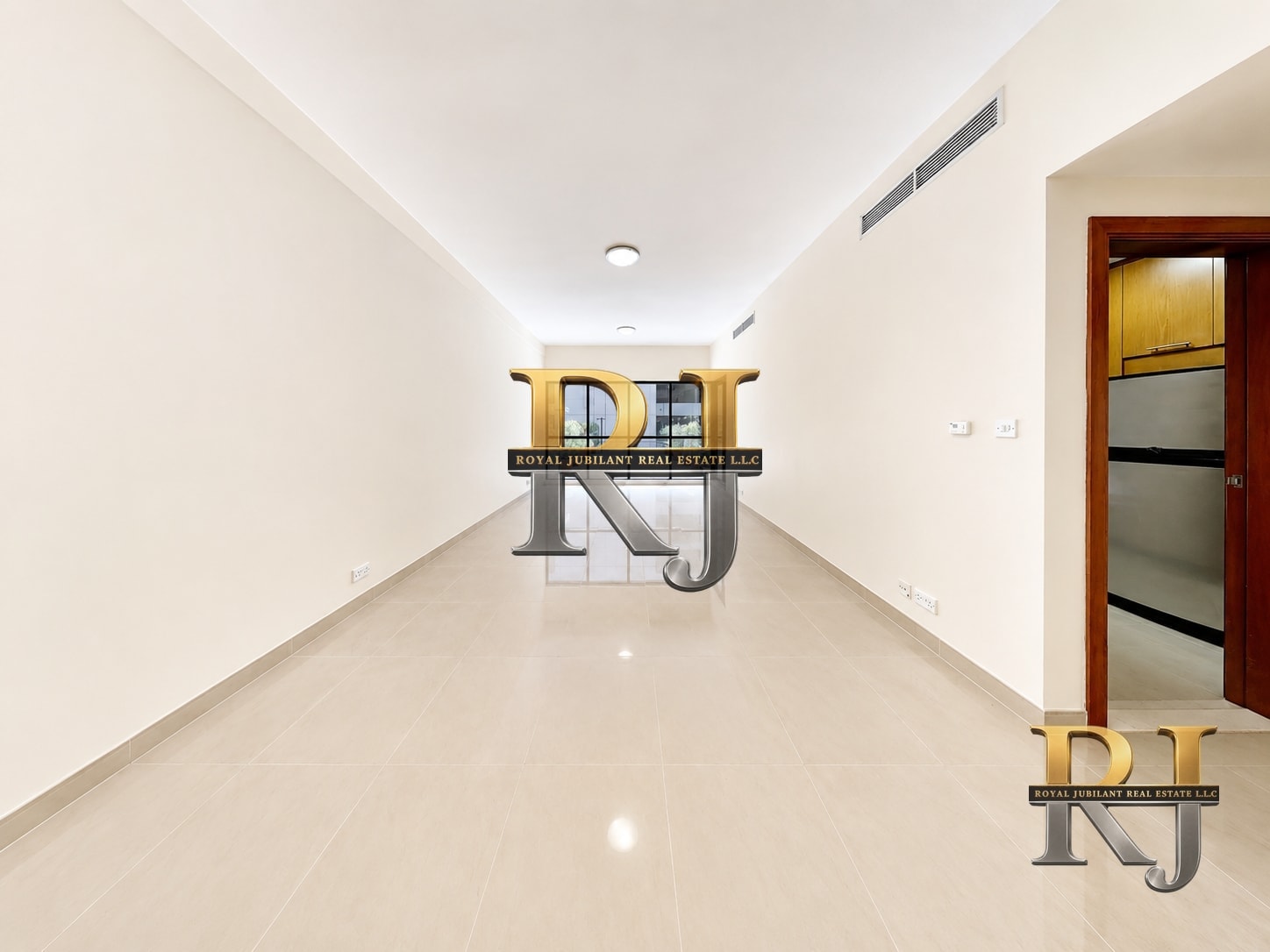 1 Bedroom Apartment for Rent in Al Mankhool, Dubai — image 1 of 9